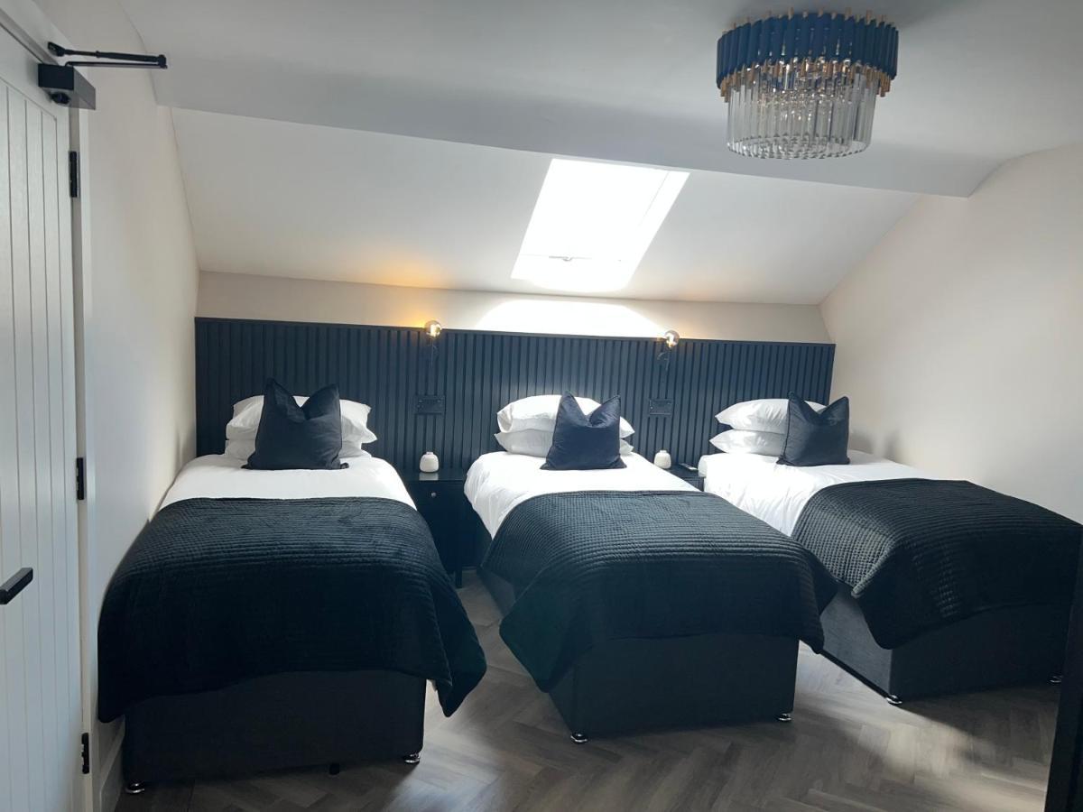 128 Anfield Road Hotell Liverpool Exteriör bild