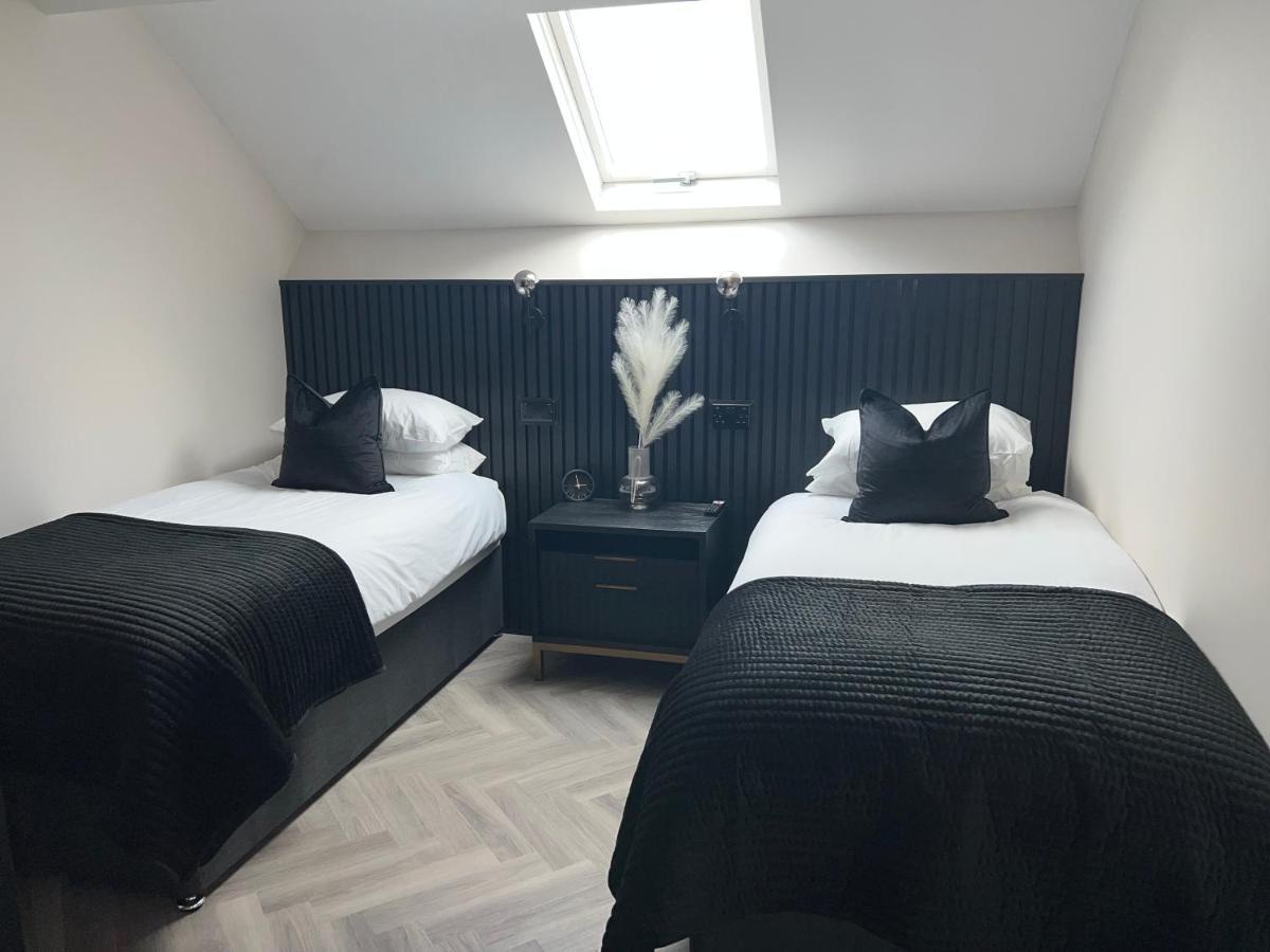 128 Anfield Road Hotell Liverpool Exteriör bild