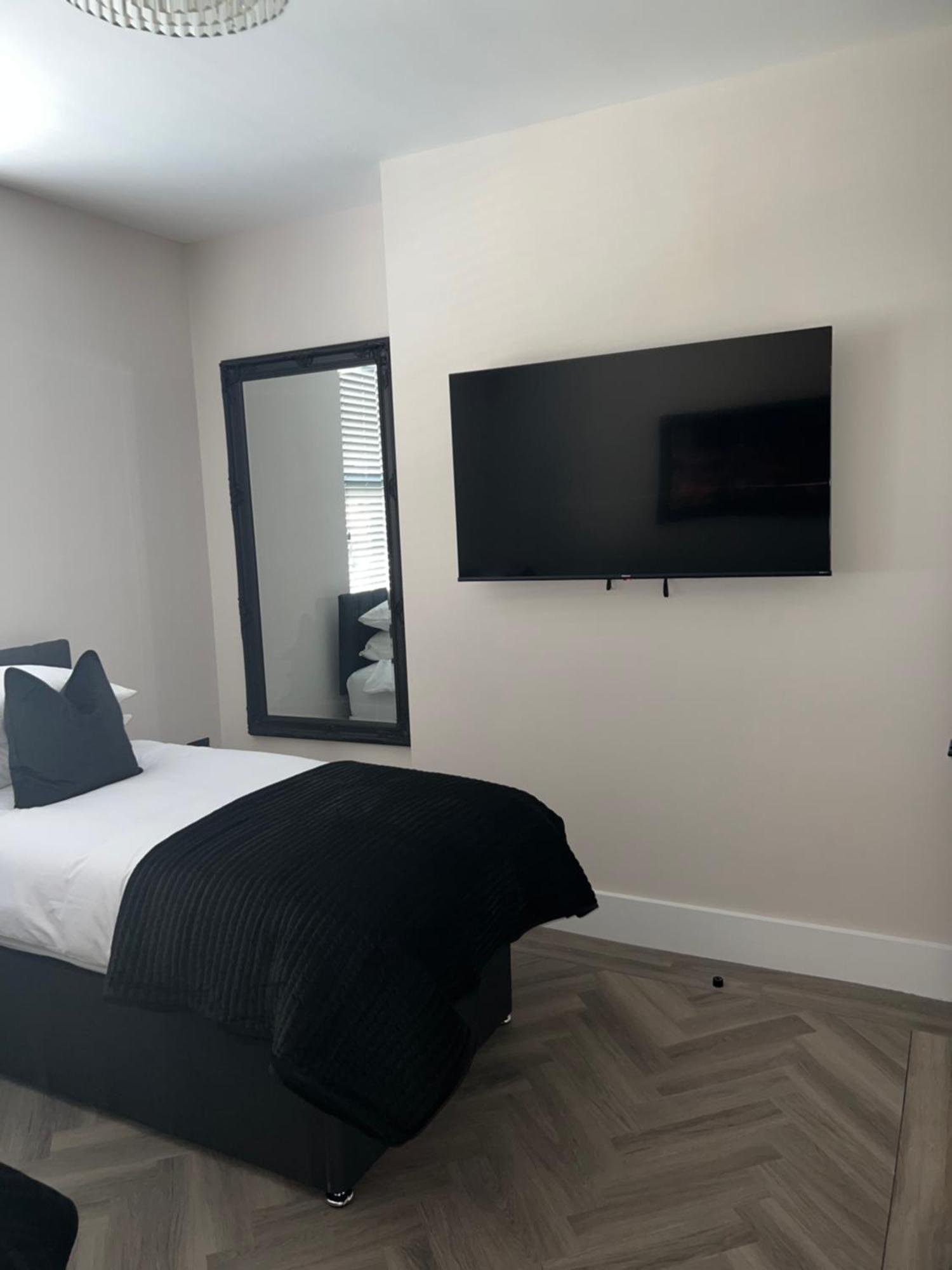 128 Anfield Road Hotell Liverpool Rum bild
