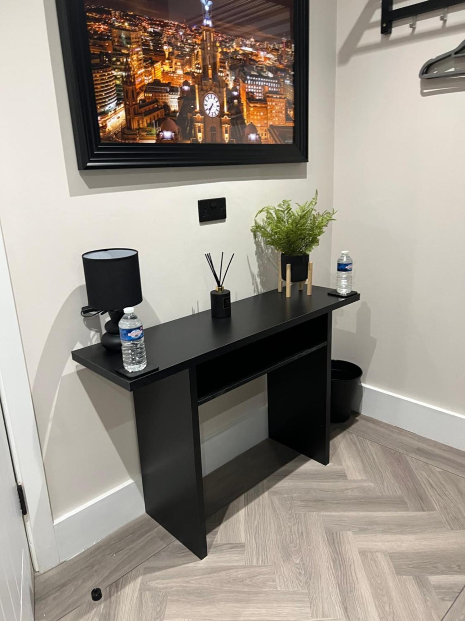 128 Anfield Road Hotell Liverpool Rum bild