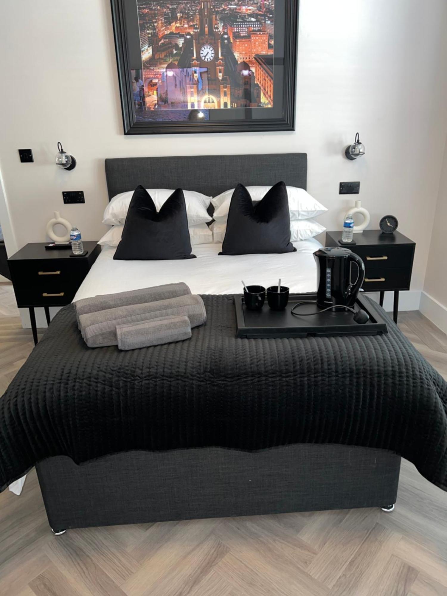 128 Anfield Road Hotell Liverpool Exteriör bild